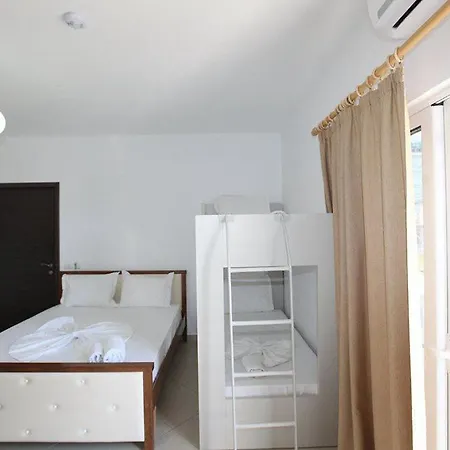 ゲストハウス Noah クサミル