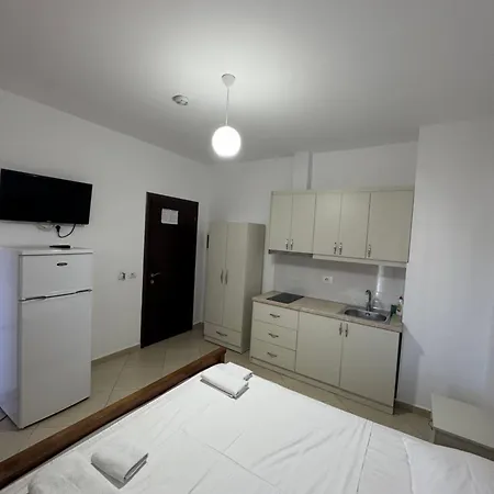 Noah Guest house Ksamil